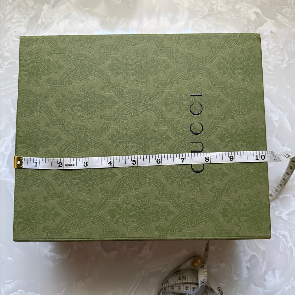 Gucci Olive Green Patterned Gift Box with Black Logo - Picture 7 of 8